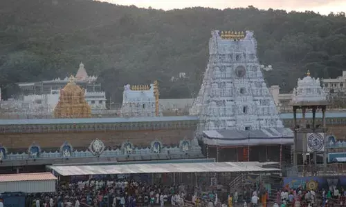 இன்று  திருமலை திருப்பதியில் ஆகஸ்ட் மாத விரைவுத் தரிசன கோட்டா வெளியீடு