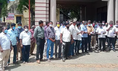கும்பகோணத்தில் மின்சார சட்டத் திருத்த மசோதாவை திரும்பப் பெறக் கோரி ஆர்ப்பாட்டம்