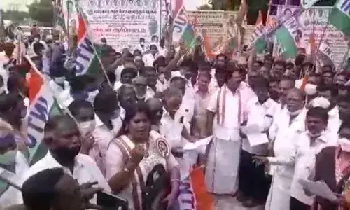 பெட்ரோல், டீசல் விலை உயர்வு: ஐஎன்டியூசி ஆர்ப்பாட்டம்.
