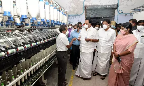 6 நூற்பாலைகள் ரூ.12 கோடியில் புனரமைக்கப்படும்: அமைச்சர் காந்தி தகவல்