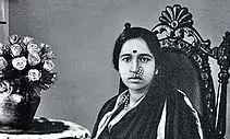 பிரபல ஹிந்துஸ்தானி பாடகர் கங்குபாய் ஹங்கல் காலமான தினமின்று