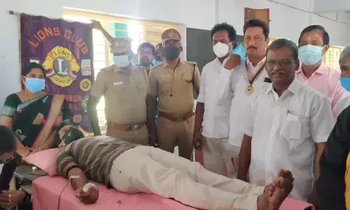 கீரனூர் டிஎஸ்பி தலைமையில் ரத்ததான முகாம்