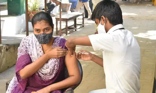 ஈரோடு மேற்கு பகுதிகளில் இன்று தடுப்பூசி போடும் இடங்கள்