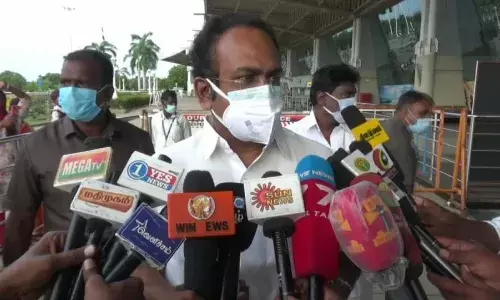 சிறு, குறு தொழில்களை பாதுகாக்க அரசு நடவடிக்கை: அமைச்சர்