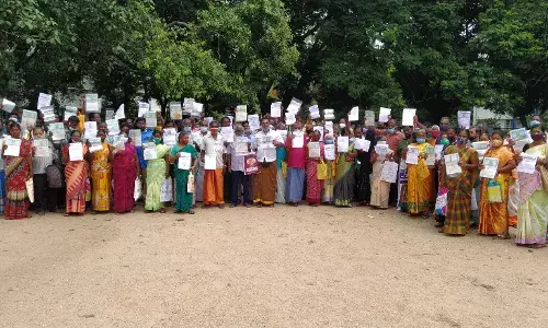 வீட்டுமனை தருவதாக கூறி பல கோடி மோசடி;  எஸ்பி., அலுவலகத்தில் குவிந்த மக்கள்