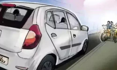 காரில் லிப்ட் தருவதாக அழைத்து 2 பெண்களை தாக்கி 10 சவரன் கொள்ளை காரில் லிப்ட் தருவதாக அழைத்து 2 பெண்களை தாக்கி 10 சவரன் கொள்ளை