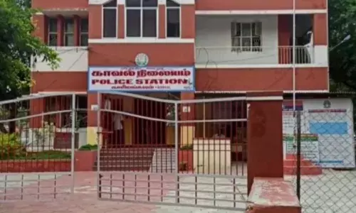 காரிமங்கலத்தில் அதிகாரிகளிடம் தகராறு செய்த வாலிபர் கைது