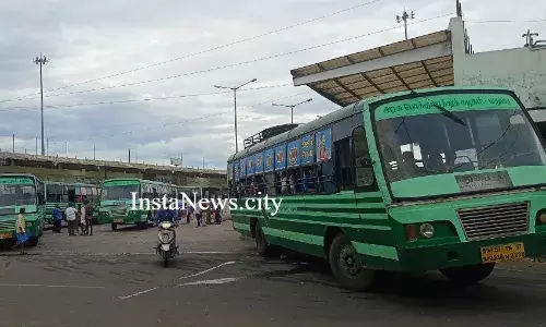 சமூக விரோதிகளின் பிடியில் சிக்கித் தவிக்கும் தேனி பேருந்து நிலையம்
