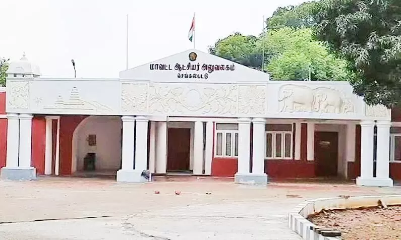 செங்கல்பட்டு மாவட்டத்தில் 7 வட்டாட்சியர்கள் அதிரடியாக பணியிட மாற்றம் செங்கல்பட்டு மாவட்டத்தில் 7 வட்டாட்சியர்கள் அதிரடியாக பணியிட மாற்றம்