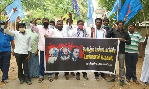 தூத்துக்குடியில் ஸ்டெர்லைட் ஆலையை மூடக்கோரி கோவில்பட்டியில் ஆர்ப்பாட்டம்