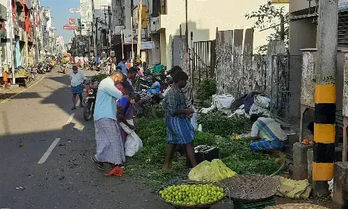 சேலத்தில் காய்கறி & பழங்களின் இன்றைய விலை