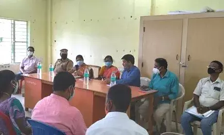 கலசப்பாக்கத்தில் வருவாய் அலுவலர்களுக்கு கொரோனா விழிப்புணர்வு முகாம்