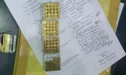 கோவை விமான நிலையத்தில் 92 துப்பாக்கி குண்டுகள் பறிமுதல் - பரபரப்பு