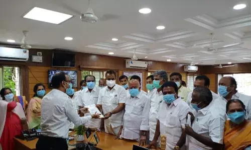 கோவை மாவட்டம் புறக்கணிக்கப்படுகிறது: முன்னாள் அமைச்சர் எஸ்.பி வேலுமணி