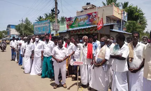ஆவுடையார் கோவிலில் மணல் குவாரி அமைக்க மாட்டுவண்டி தொழிலாளர்கள் கோரிக்கை