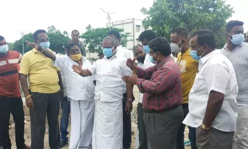 ஒட்டப்பட்டி பகுதியில் ரவுண்டானா அமைக்க பொதுமக்கள் கோரிக்கை; எம்எல்ஏ ஆய்வு