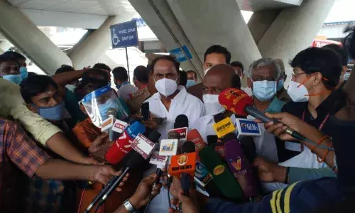 கேரளாவிலிருந்து வருபவர்கள் தொற்று இல்லை சான்று இருந்தால் மட்டுமே அனுமதி