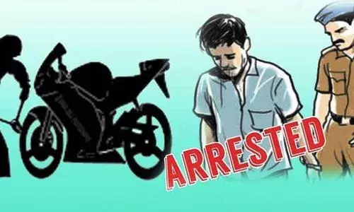 செய்யாறில் இரு சக்கர வாகன திருட்டில் ஈடுபட்டு வந்த நபர் கைது