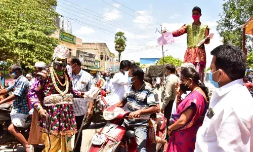 பொன்னமராவதியில் அனைத்து துறை சார்பில் கொரோனா விழிப்புணர்வு நிகழ்ச்சி