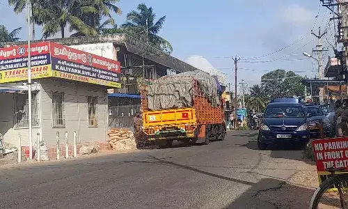 குமரியில் சோதனையின்றி நுழையும் வாகனங்கள் - பொதுமக்கள் அச்சம்