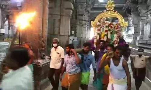 மதுரை, திருப்பரங்குன்றம் கோவிலில் பக்தர்கள் இன்றி ஆடிக்கிருத்திகை விழா