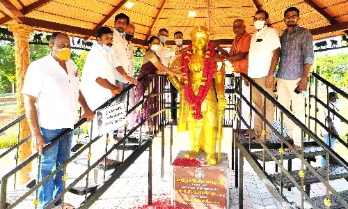 சுதந்திரப் போராட்ட வீரர் தீரன் சின்னமலையின் 216வது நினைவு நாள் அனுசரிப்பு