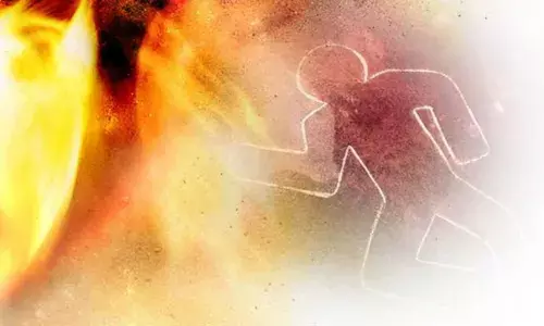 சாலையோரம் எரிந்த 3 உடல்கள்; தொடருது திக் திக்.. போலீசார் திணறல்
