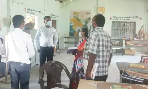சின்னசேலத்தில் வாக்குச்சாவடி மையங்களை மாவட்ட ஆட்சித்தலைவர் ஆய்வு