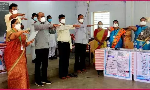 கொரோனா 3வது அலை தடுப்பு :  செவிலியர், பயிற்சி மாணவிகளுக்கு பயிற்சி