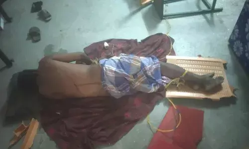 விழுப்புரம் அருகே காவலரை கட்டி போட்டு பள்ளியில் திருட்டு