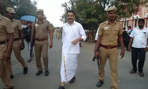ஈமு கோழி மோசடி வழக்கில் தீரன் சின்னமலை பேரவைத் தலைவர் யுவராஜ்க்கு 10 ஆண்டு சிறை