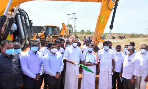 நெல்லை- கன்னியாகுமரி நான்கு வழிச்சாலையில் பாலம் கட்டும் பணியினை சபாநாயகர் அப்பாவு தொடங்கி வைத்தார்