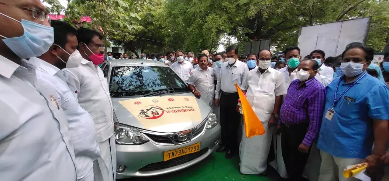 மக்களை தேடி மருத்துவம்: சோளிங்கரில் மாவட்ட ஆட்சியர் மற்றும் எம்பி  துவக்கிவைத்தனர்