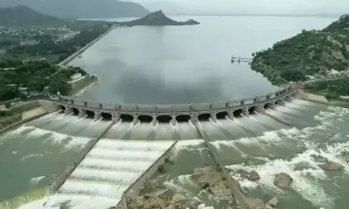 மேட்டூர் அணைக்கு நீர் வரத்து குறைந்தது