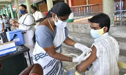 ஈரோடு பெருந்துறை சுற்றுவட்டார பகுதிகளில்  தடுப்பூசி போடும் இடங்கள்