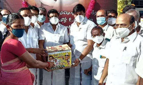 முன்னாள் முதல்வர் கருணாநிதி நினைவு தினம், அமைச்சர் மதிவேந்தன் நலதிட்ட உதவி வழங்கல்