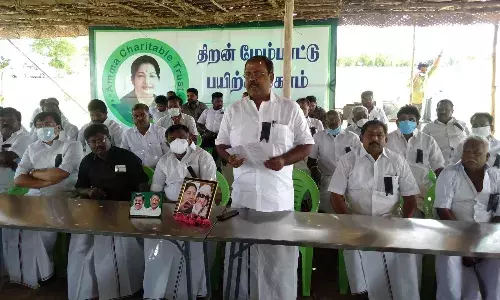 மறைந்த அதிமுக அவைத் தலைவர் மதுசூதனனுக்கு மதுரையில் தலைவர்கள் அஞ்சலி