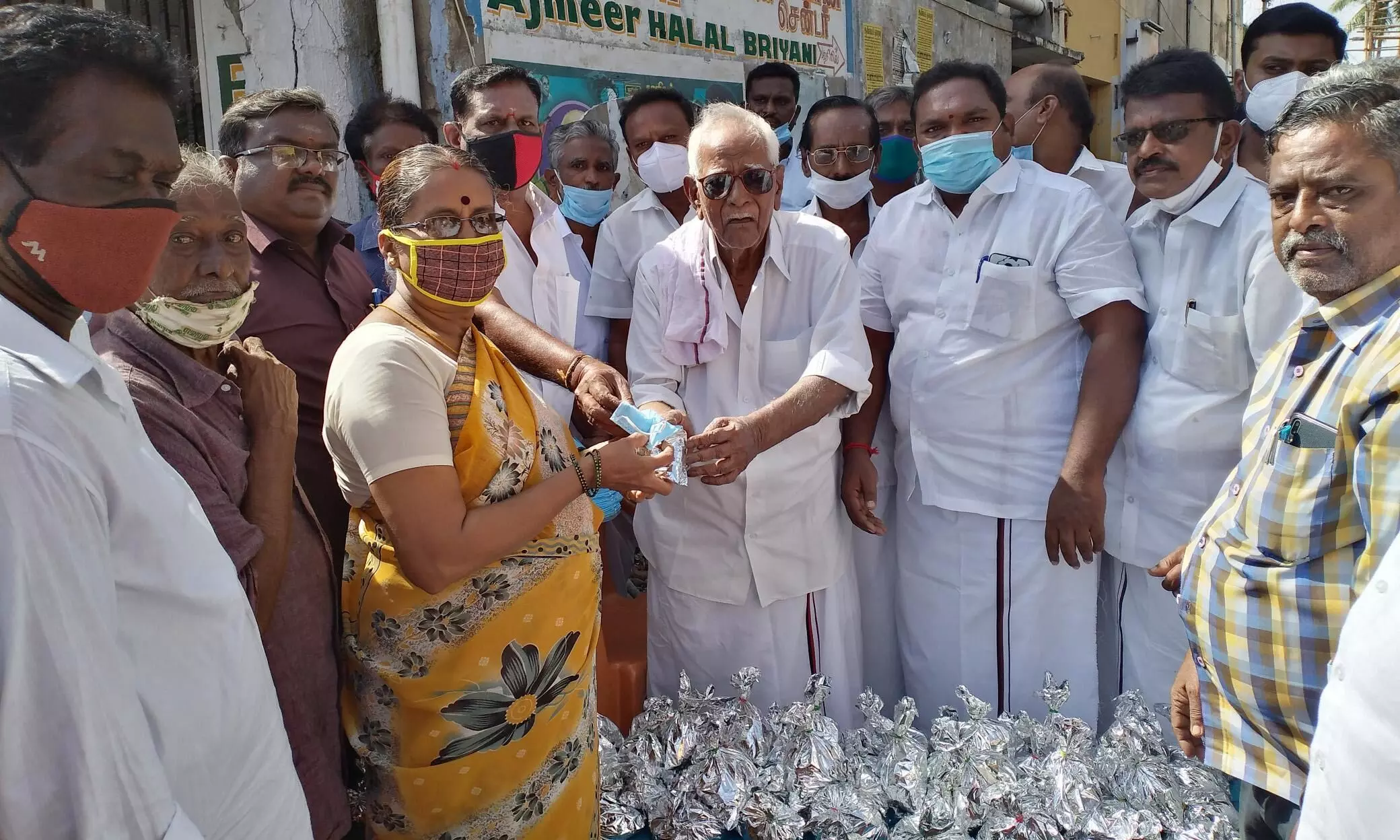 முன்னாள் முதல்வர் கருணாநிதி நினைவு நாள் அனுசரிப்பு முன்னாள் முதல்வர் கருணாநிதி நினைவு நாள் அனுசரிப்பு