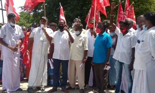 கூட்டேரிபட்டில் மத்திய அரசை கண்டித்து சிஐடியு ஆர்ப்பாட்டம் நடத்தியது