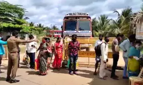 கொரோனா புதிய கட்டுபாடு : தமிழக-கர்நாடக எல்லையில் தீவிர சோதனை