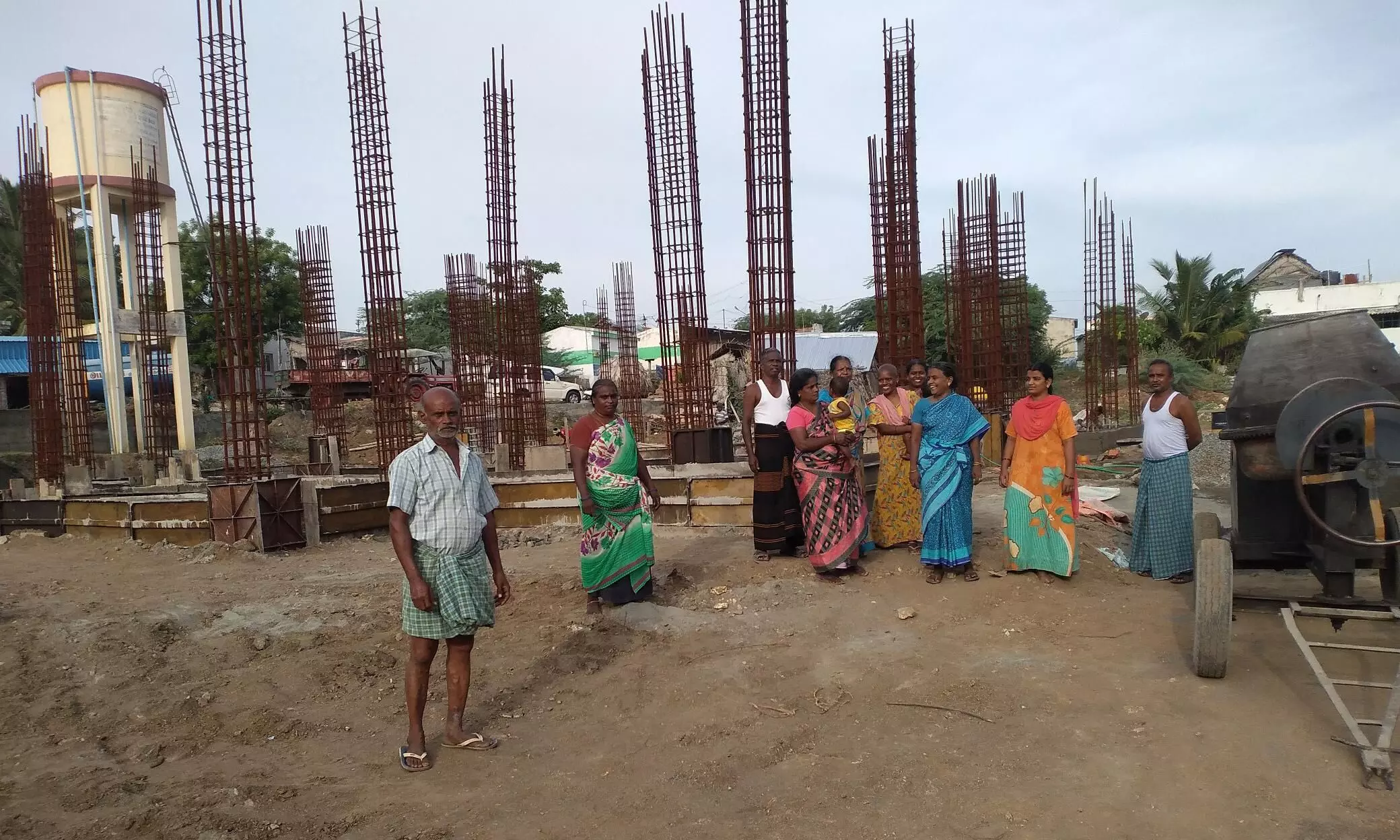 உங்களுக்கு என்ன பட்டா பாேட்டா காெடுத்திருக்கு : பாெதுமக்களிடம் அதிமுக கவுன்சிலர் அடாவடி உங்களுக்கு என்ன பட்டா பாேட்டா காெடுத்திருக்கு : பாெதுமக்களிடம் அதிமுக கவுன்சிலர் அடாவடி
