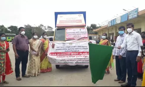 உலக தாய்ப்பால் வாரவிழா பிரசார வாகனம்: கலெக்டர் தொடங்கி வைத்தார்
