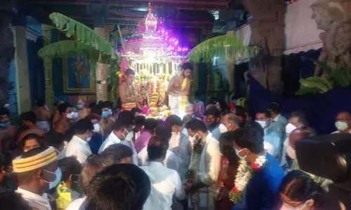 ஸ்ரீவில்லிபுத்தூர் ஆண்டாள் கோயிலில் பக்தர்களின்றி தங்கத்தேரோட்டம்
