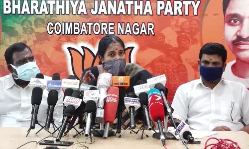 லஞ்ச ஒழிப்புத் துறை சோதனை அரசியல் பழிவாங்கும் நடவடிக்கை: வானதி சீனிவாசன்