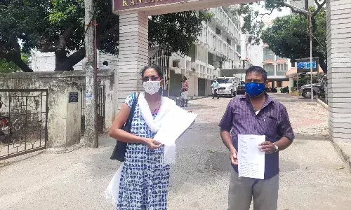 குமரியில் கணவன் மீது நடவடிக்கை எடுக்கக் கோரி மனைவி எஸ்.பி ஆபிசில் புகார் குமரியில் கணவன் மீது நடவடிக்கை எடுக்கக் கோரி மனைவி எஸ்.பி ஆபிசில் புகார்