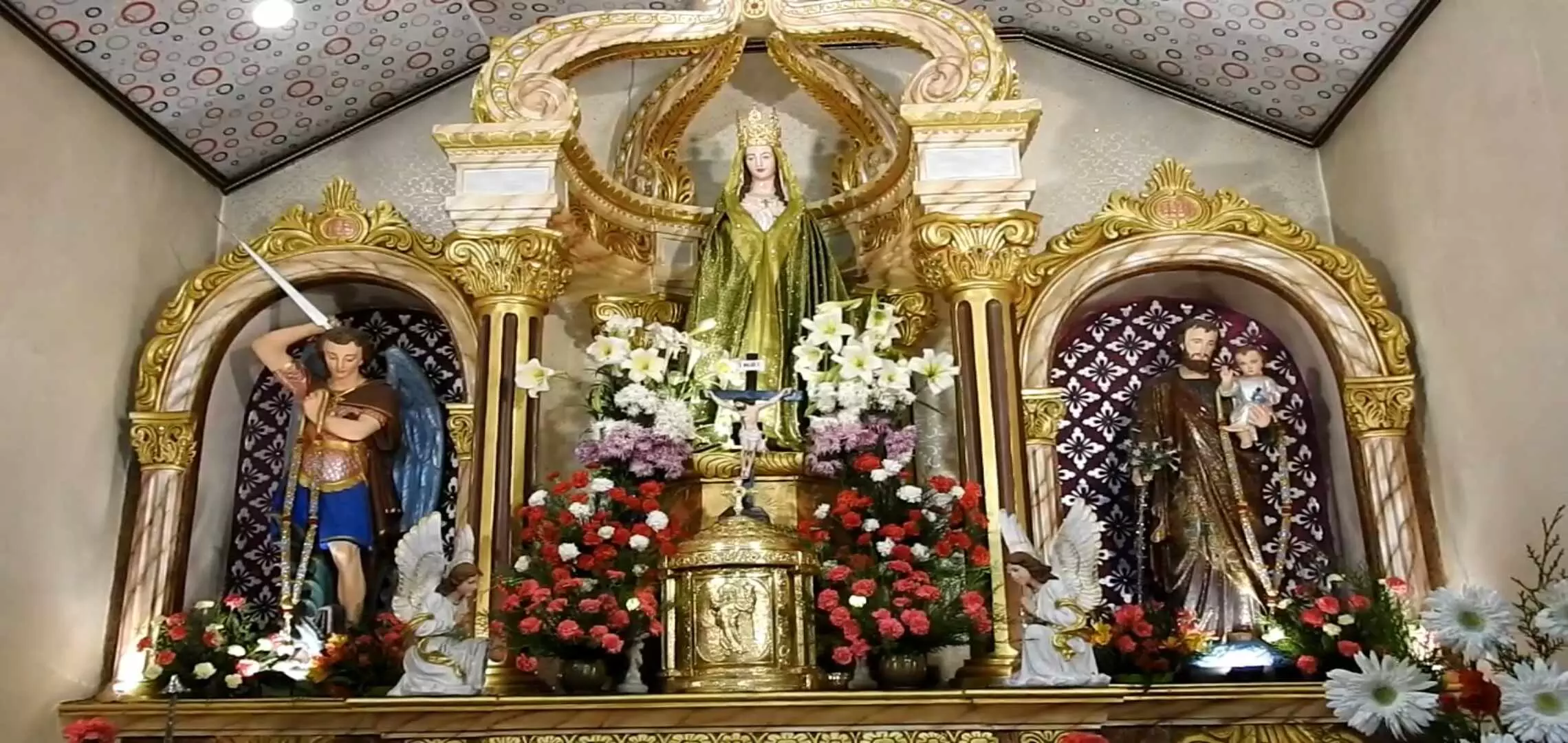 கொடைக்கானல் புனித சலேத் மாதா ஆலய திருவிழா மிக எளிமையாக நடந்தது கொடைக்கானல் புனித சலேத் மாதா ஆலய திருவிழா மிக எளிமையாக நடந்தது