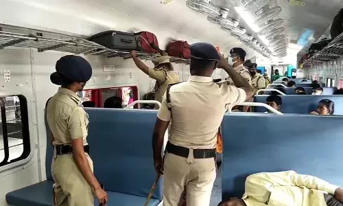 சுதந்திரதினத்தையொட்டி சேலம் ஜங்ஷன்  ரயில் நிலையத்தில் பாதுகாப்பு தீவிரம்
