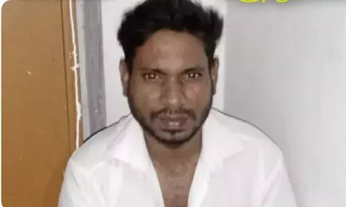 அக்காவை கொலை செய்த தம்பி: போலீசில் சரண் அக்காவை கொலை செய்த தம்பி: போலீசில் சரண்