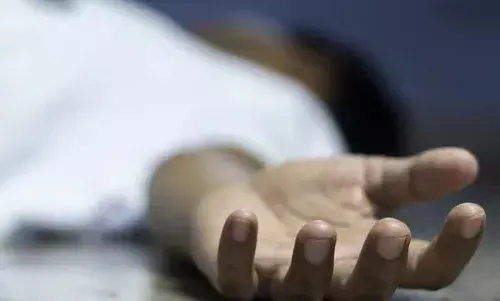 அறுந்து கிடந்த மின்கம்பியை மிதித்த கூலித்தொழிலாளி உயிரிழப்பு