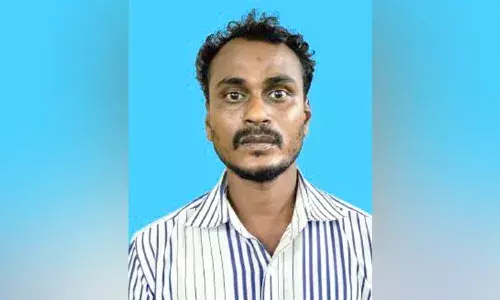 வாட்ஸ்-அப்பில் தாேழிகளுக்குள் பகிர்ந்த படங்கள்: வாலிபரின் கையில் சிக்கிய சுவாரஸ்யம்